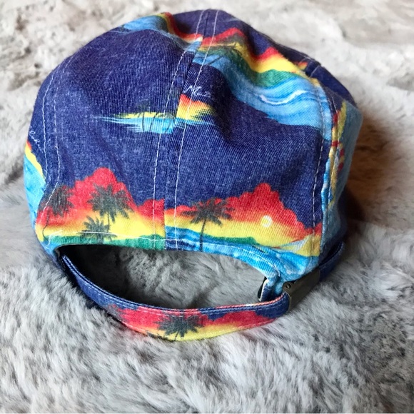 Matrix Tropical palm tree and kite surf Rasta Coloured hat - Picture 4 of 6